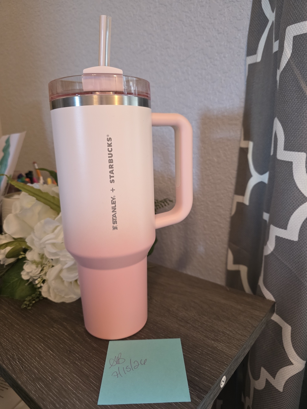 SxS Korea 40oz Quencher Pink Ombre